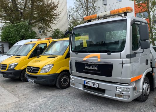 Transporter abschleppen Autobahn